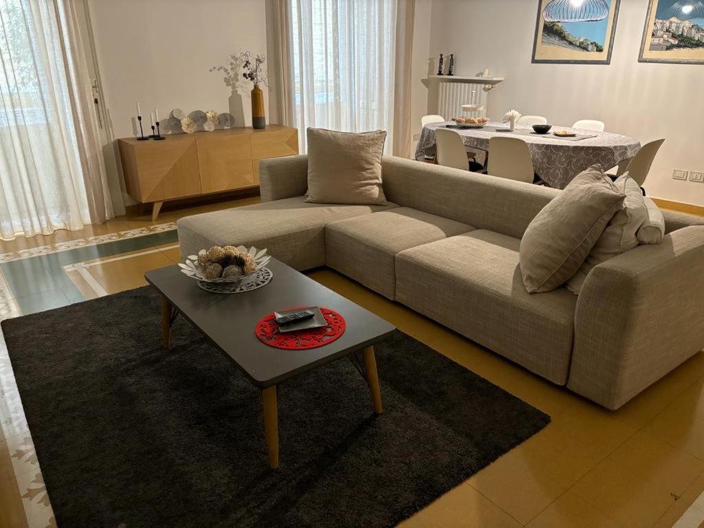 Luxury Manfredi Apartment Salerno Exteriér fotografie
