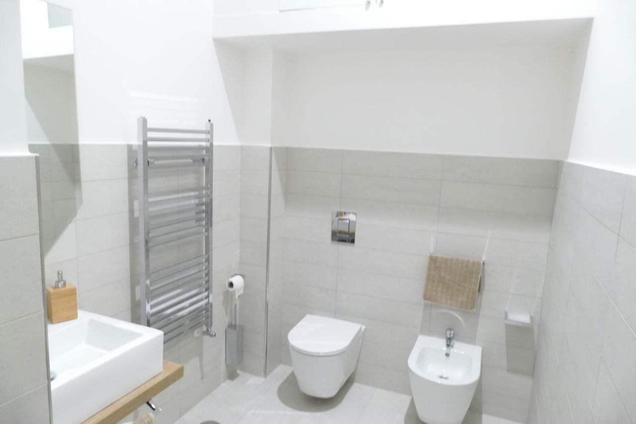 Luxury Manfredi Apartment Salerno Exteriér fotografie